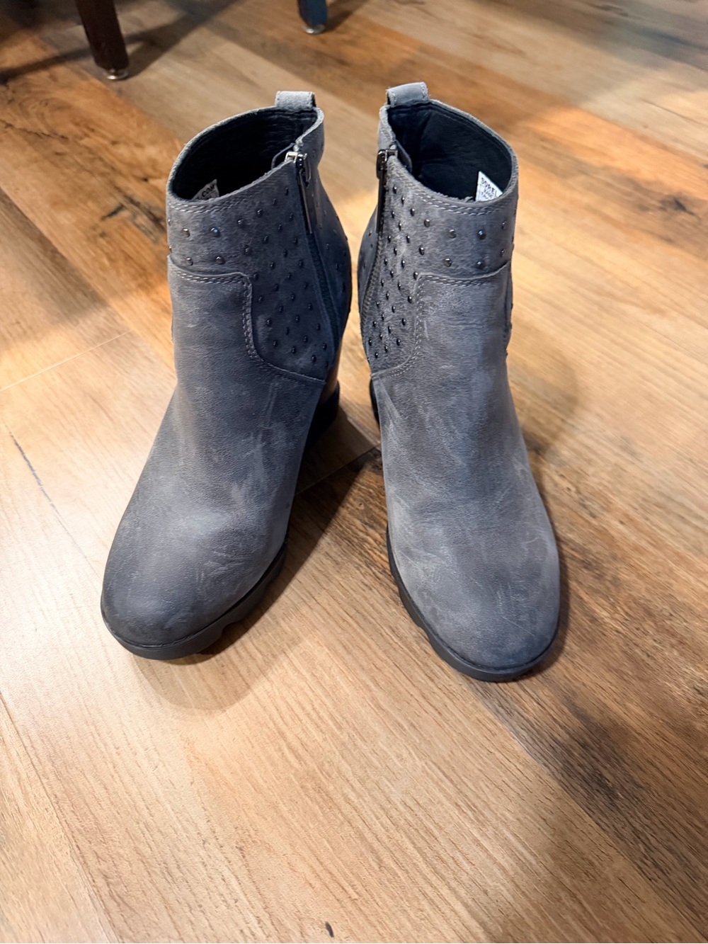 Sorel Women's Gray Leather Ankle Boots with Stud Detail